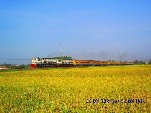 foto kereta api lokomotif ganda foto kereta api lokomotif ganda