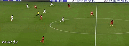 흔한 다리긴 외국인선수의 달리기속도 ㄷㄷ .gif | 인스티즈