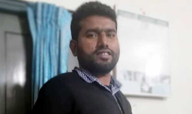 Yasab has been arrested with Yasab in Kazipure কাজিপুরে ইয়াবাসহ যুবক আটক
