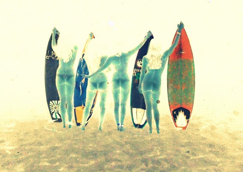Tarantula Surf: the naked full moon surf