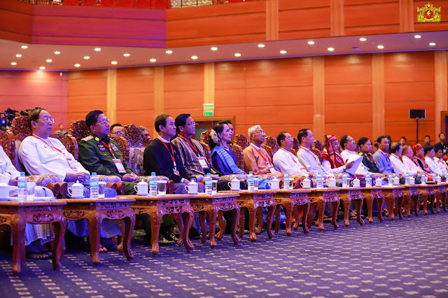 ဗိုလ္ထက္မင္း – လမ္းခုလတ္ ၂၀၁၇၊ အမ်ဳိးသားရင္ၾကား ကြဲအက္ေရးဆီသို႔လား (၄)