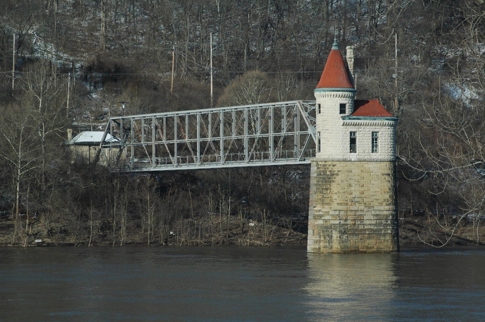 FORT THOMAS MATTERS The History Behind Fort Thomas' Active Lighthouse