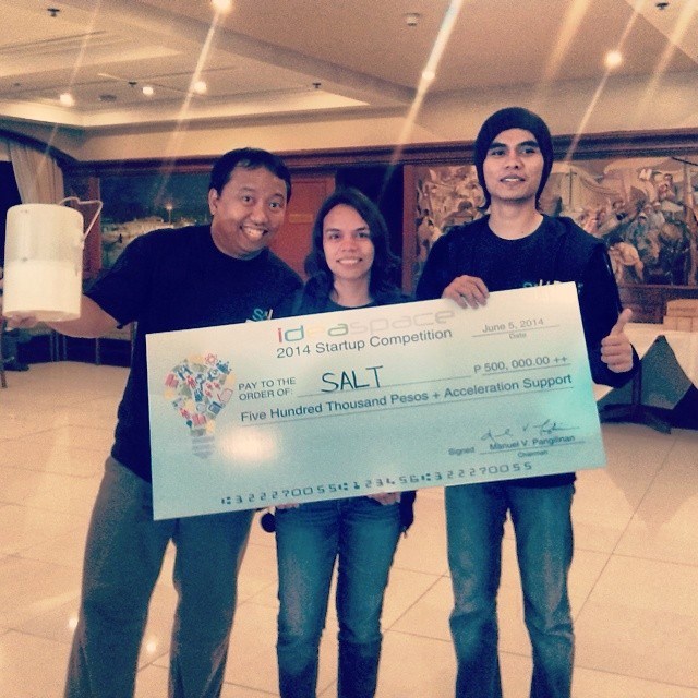 Two Filipino Invented a Lamp That Runs Entirely on Metal and Salt Water