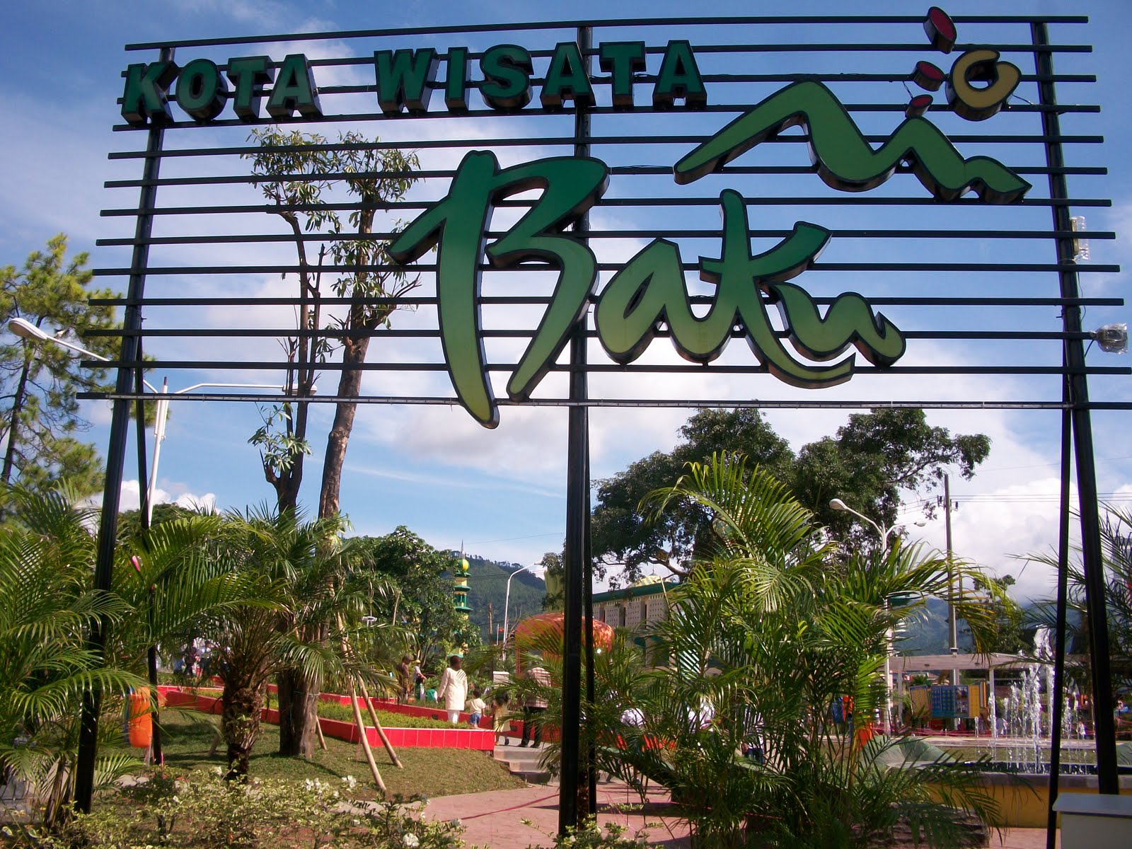 Wisata Menarik Yang Tidak Akan Menguras Isi Kantong Anda Wisata Menarik Yang Tidak Akan Menguras Isi Kantong Anda