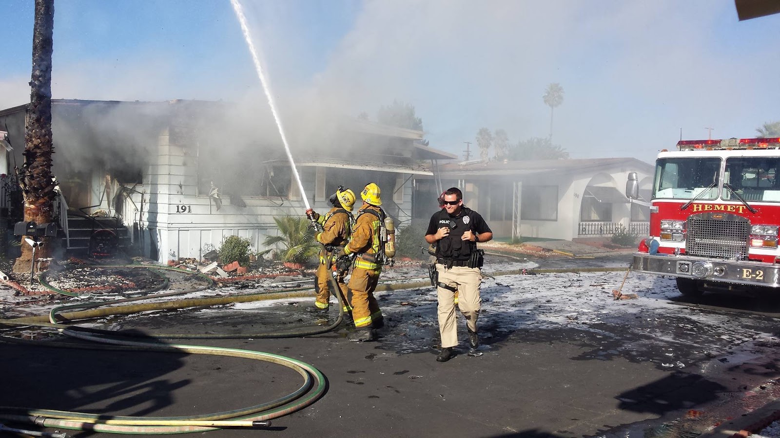 Hemet Fire Responds to 3 home fires with in one hour time period RAW