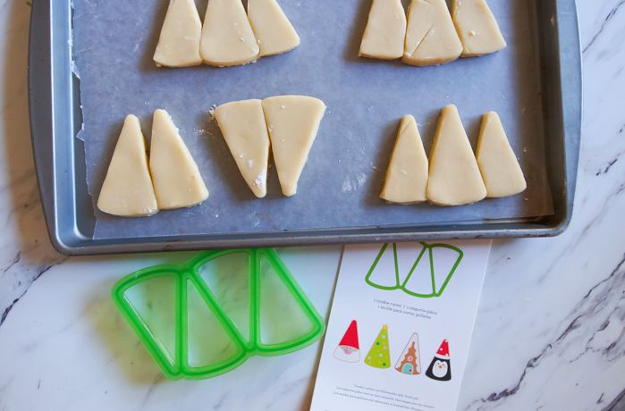 how to make mountain cookies with Christmas tree cookie cutter