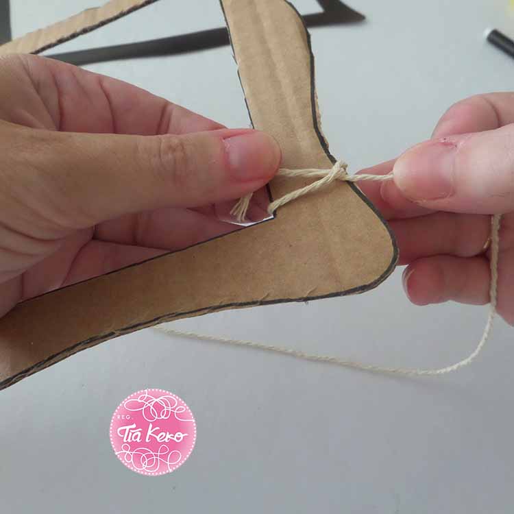 manualidades con niños y cartón