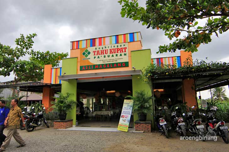 angkringan tahu kupat pabuaran purwokerto