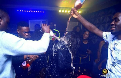 l What recession? As seen in a Club in Benin City (photos)