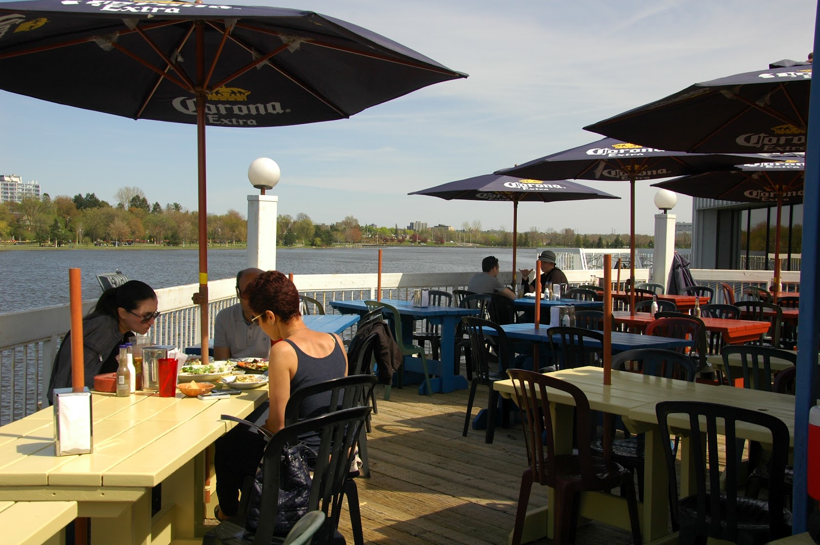 discover ottawa waterfront restaurants