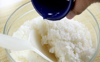 طريقة عمل السوشي بالأرز 