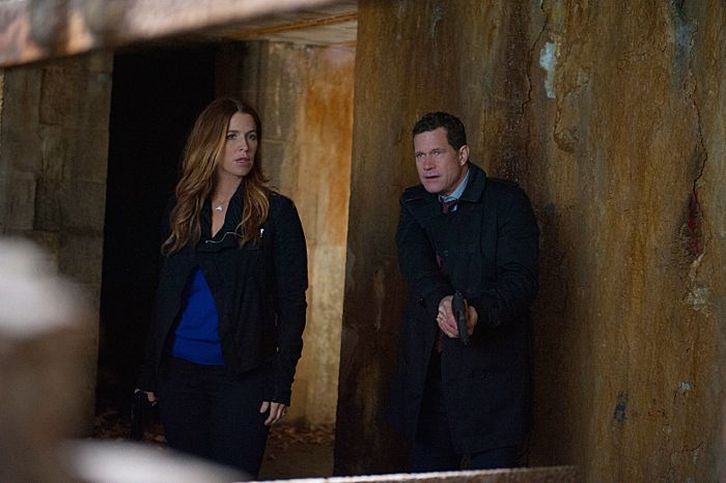 Unforgettable - Episode 3.08 - The Island - Promotional Photos