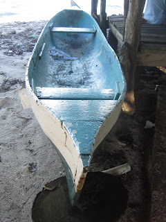 Belize dugout canoe design details