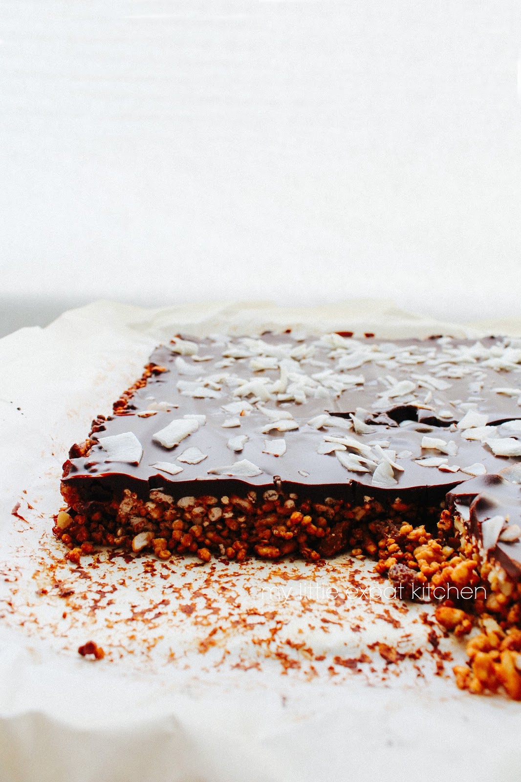 My Little Expat Kitchen Puffed quinoa granola bars with dark chocolate