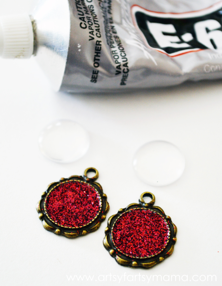DIY Glitter Earrings at artsyfartsymama.com #jewelry #earrings #glitter