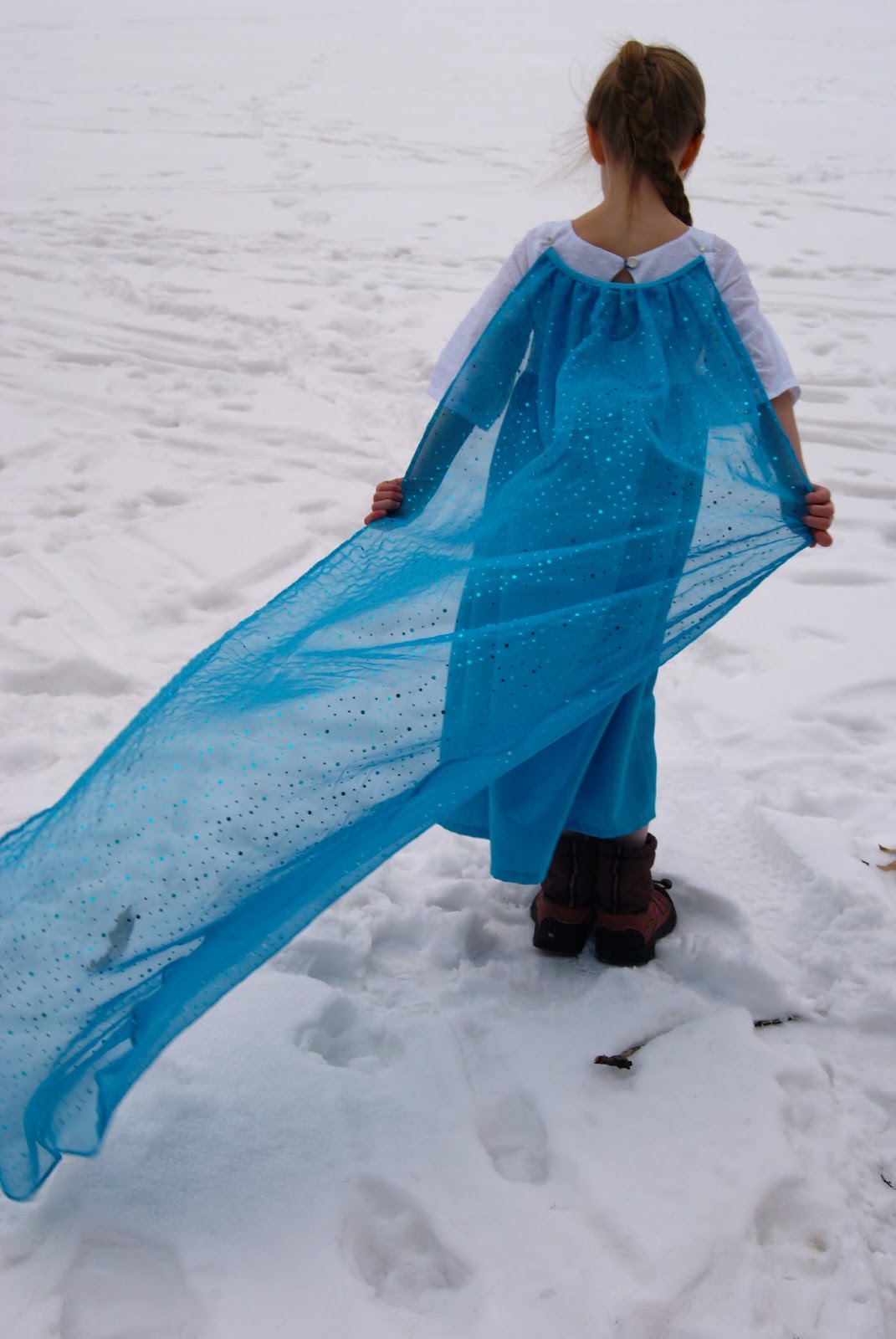 Elsa dress by nestfullofeggs