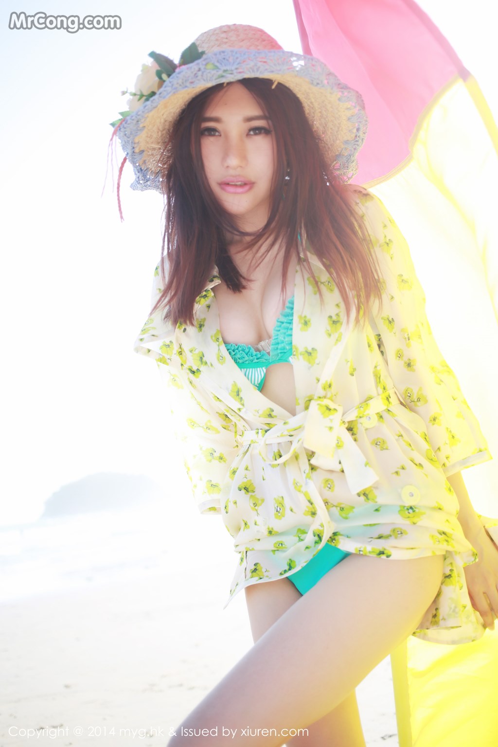 MyGirl Vol.014: Ula Model (绮 里 嘉) (120 pictures)