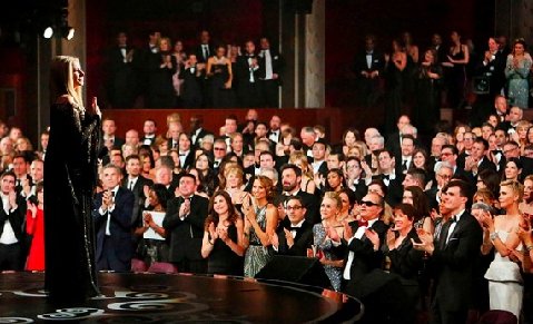 Хрустальный компас 2022 конкурс. Оратор и аудитория. Точка кипения нглу. Не получивший признания аудитории. Уважение коллег.