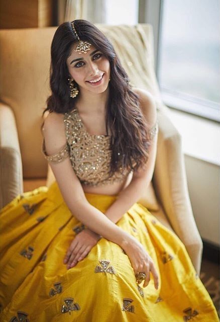 Hot Sexy Actress Warina Hussain Hd Wallpapers Photos Details Hot Sexy Actress Warina Hussain Hd Wallpapers Photos Details