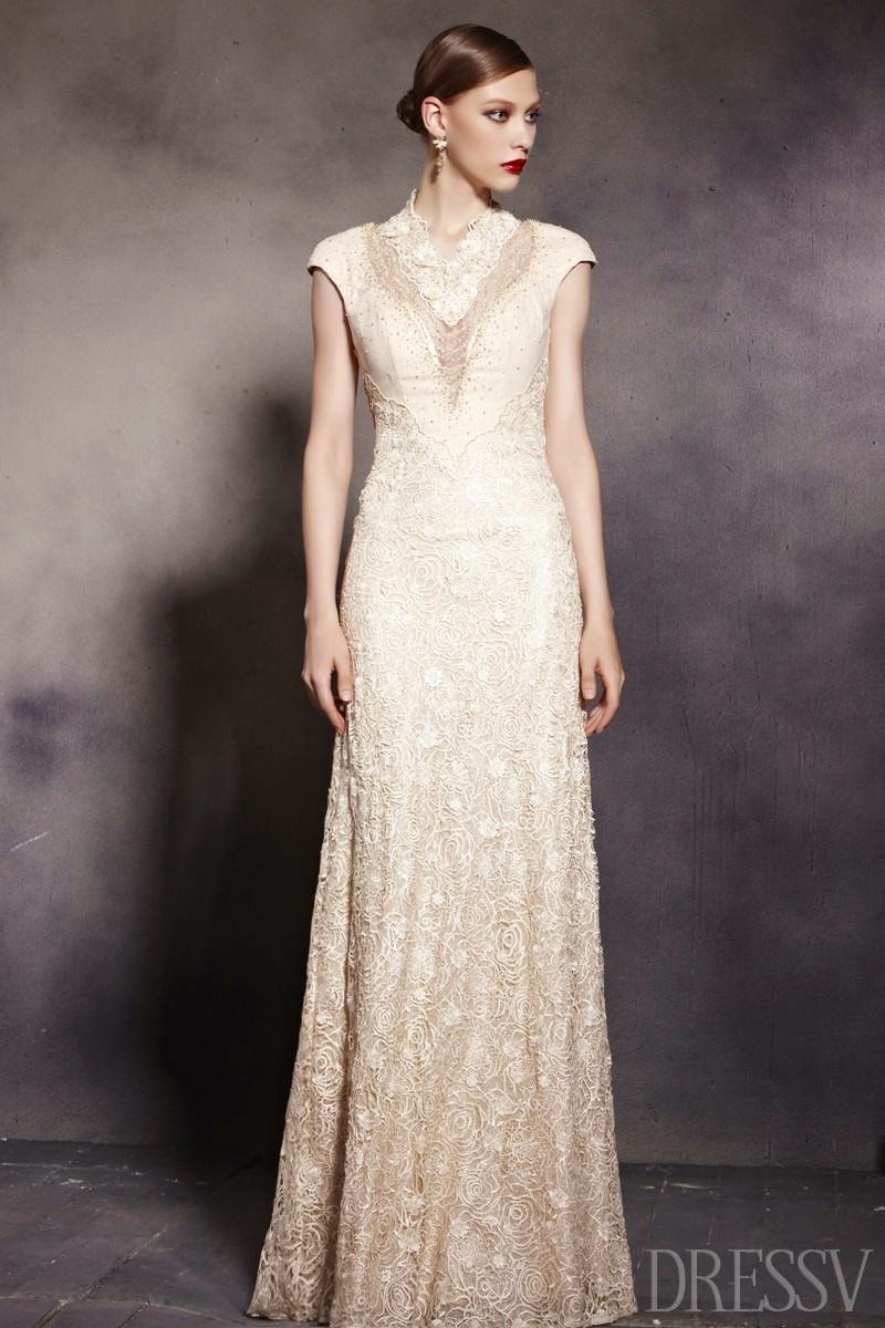 Dresses images and questions.