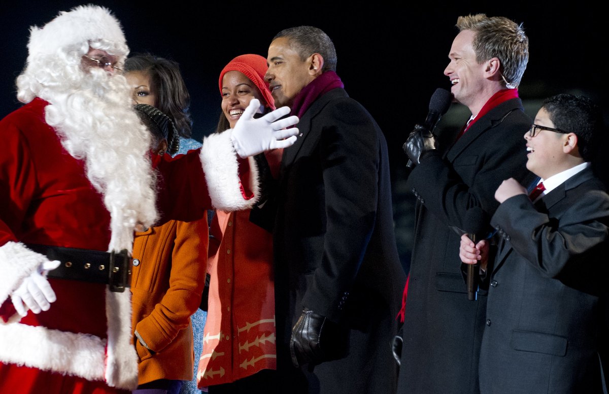 WomenStyles PHOTOS AND VIDEO Annual Tree Lighting At The White House