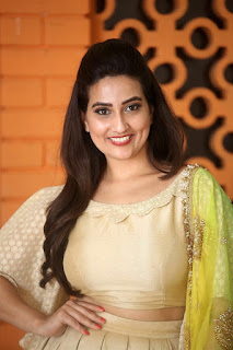 Anchor Manjusha New Stills At Chiranjeevi 63rd Birthday Celebrations Anchor Manjusha New Stills At Chiranjeevi 63rd Birthday Celebrations