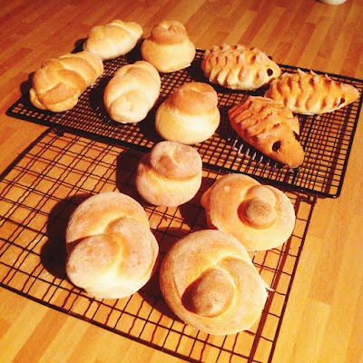 shaped bread rolls