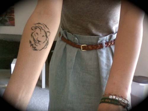 woman forearm lion head tattoo kadın kol aslan kafası dövmesi woman forearm lion head tattoo kadın kol aslan kafası dövmesi