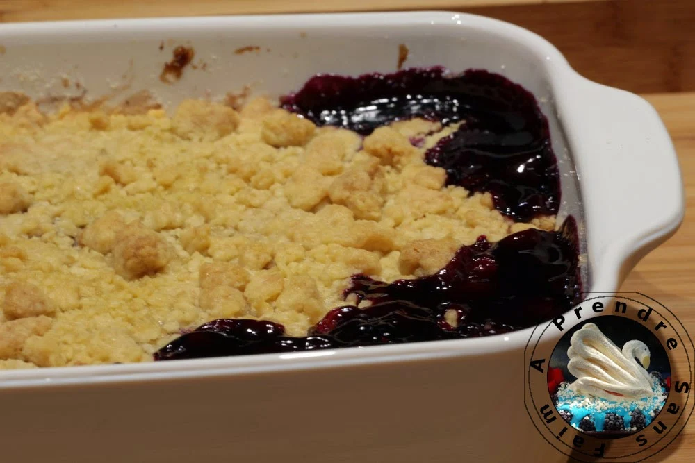 Crumble aux fruits rouges (pas à pas en photos)