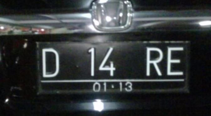 PLAT KENDARAAN LUCU