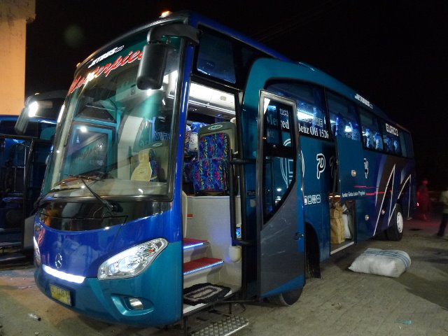 Pariwisata Stabat: Menggali Potensi dan Peran Bus Pariwisata dalam Pengembangannya