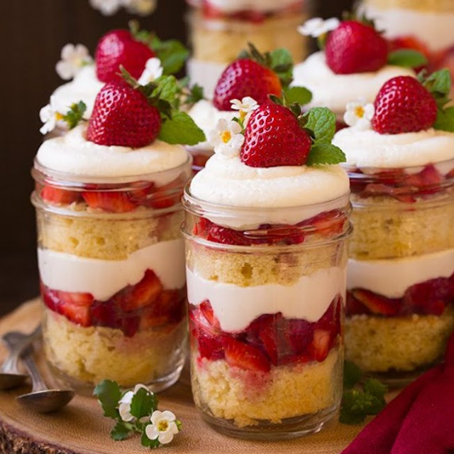 Strawberry Shortcake Trifles #dessert #summer