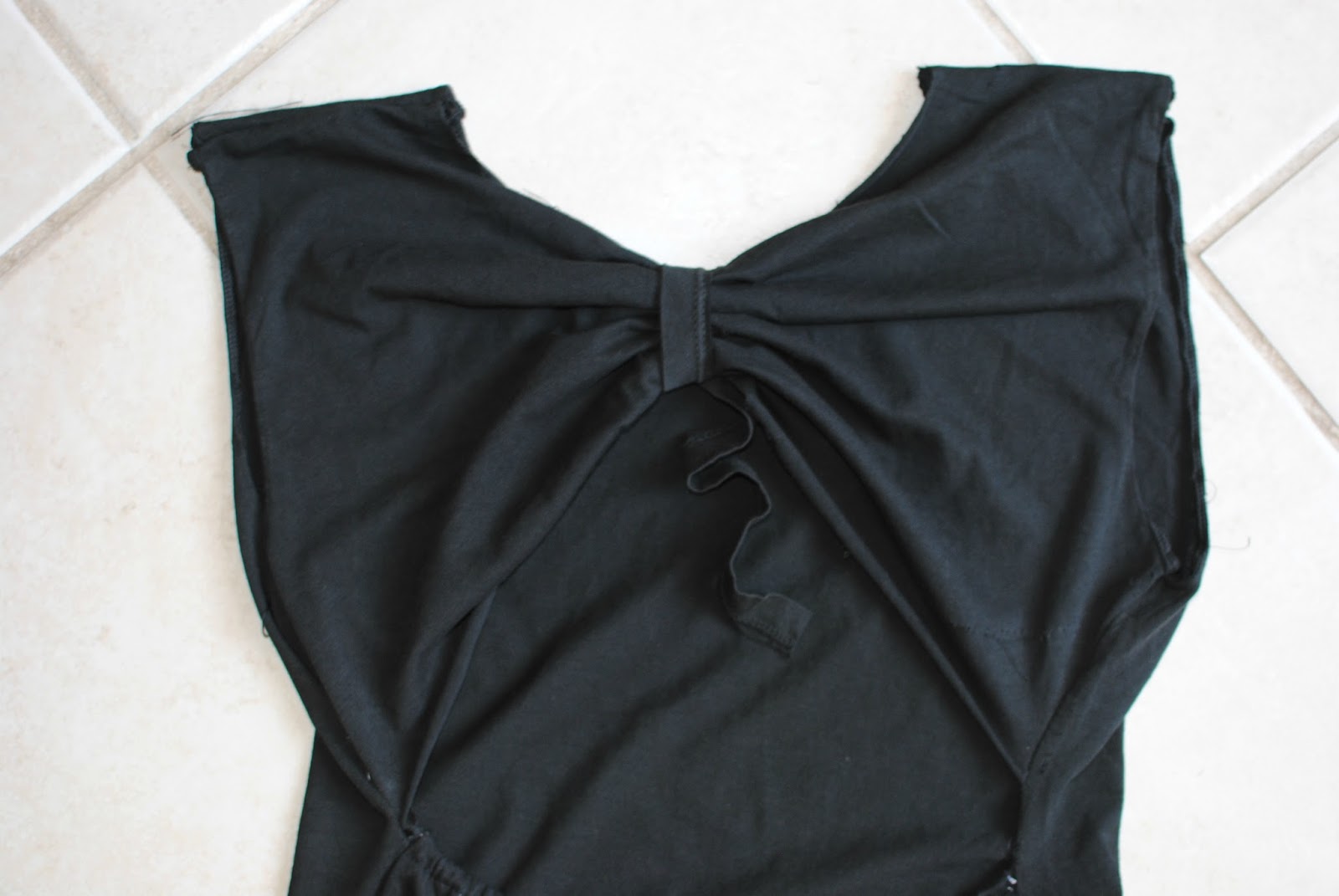 DIY bow back dress from men's shirt | Trash To Couture | Bloglovin’