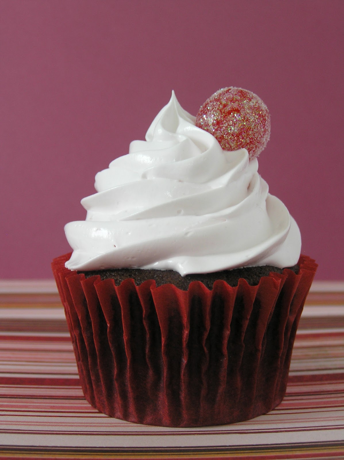 Tasty Sweet: Chronicles of a Cupcake Artist: Favorite Frosting