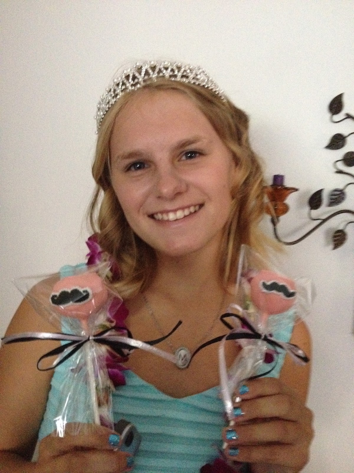 Sugar Chef CAKE POPS & A BIRTHDAY CAKE