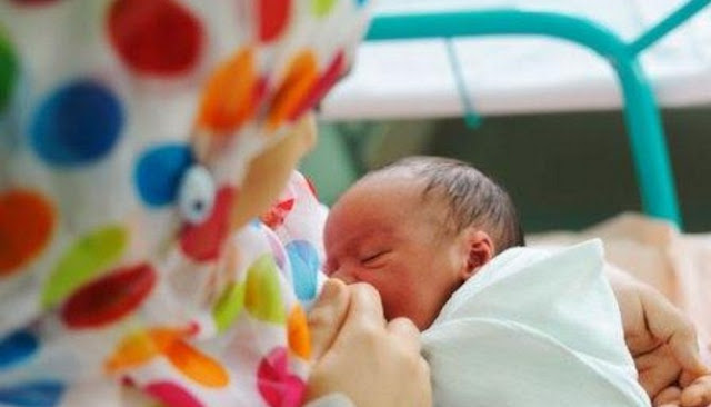 Empat Tips Berpuasa Di Bulan Ramadhan Bagi Para Ibu Yang Menyusui Empat Tips Berpuasa Di Bulan Ramadhan Bagi Para Ibu Yang Menyusui
