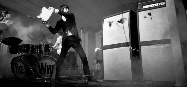 Pete Townshend The Who Pete Townshend Rompiendo su Guitarra