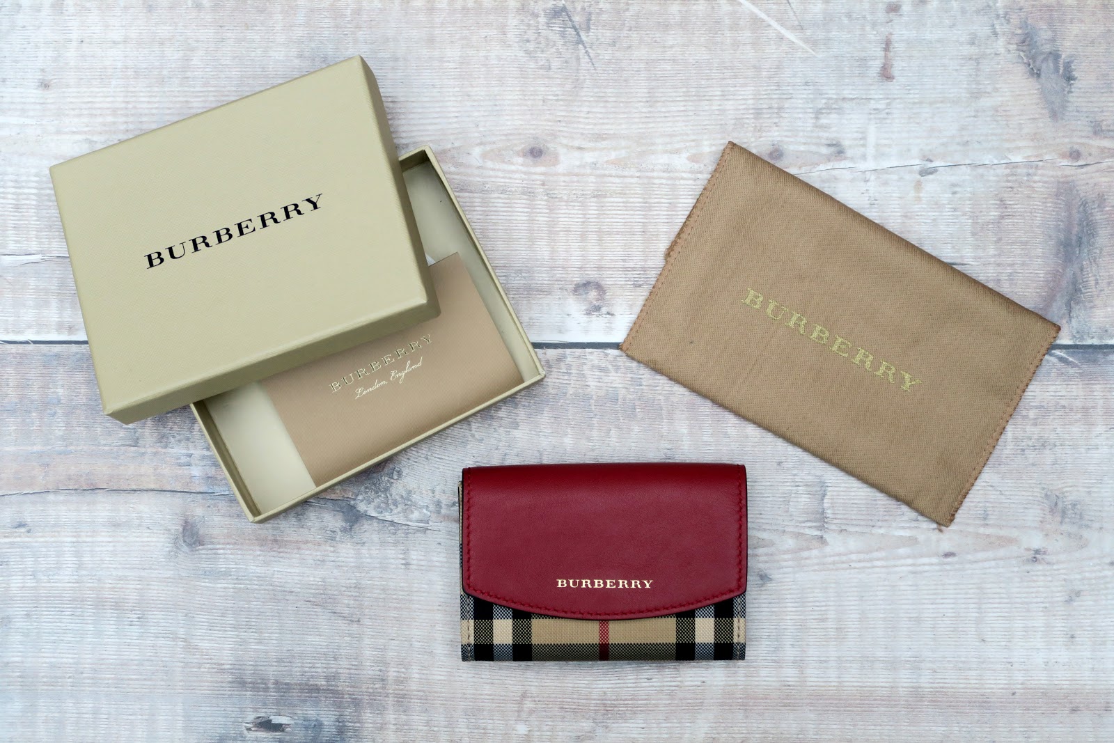 burberry wallet sale outlet