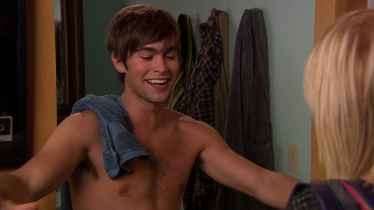 TBT - Chace Crawford shirtless in Gossip Girl.