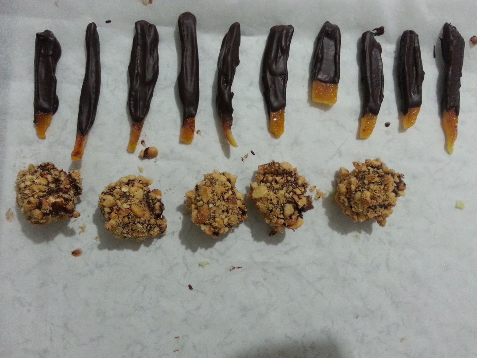 ÇİKKOLATA PORTAKAL KABUKLU ÇİKOLATA