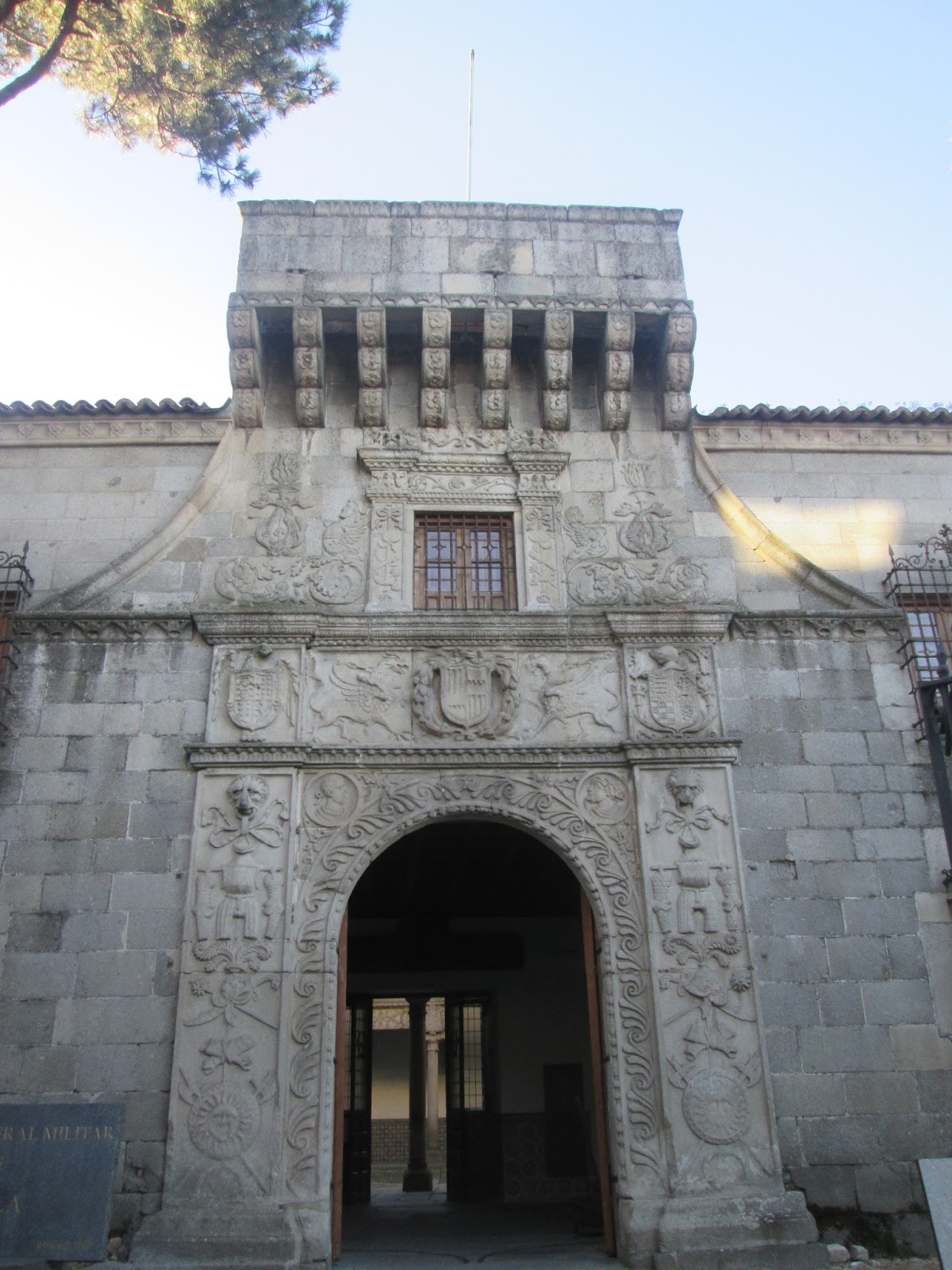 TRAS LAS HUELLAS DE HERÓDOTO. . . PALACIO DE LOS POLENTINOS EN ÁVILA.