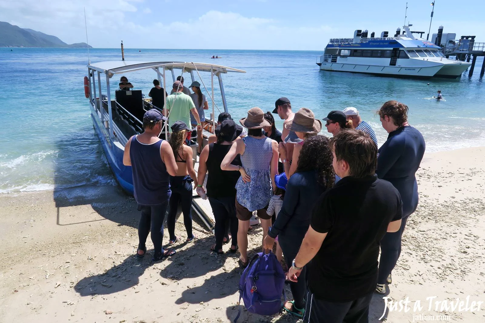 凱恩斯-大堡礁-翡翠島-玻璃底船-內堡礁-浮潛-潛水-推薦-旅遊-自由行-澳洲-Carins-Great-Barrier-Reef-Fitzroy-Island-Snorkel-Diving-Travel-Australia