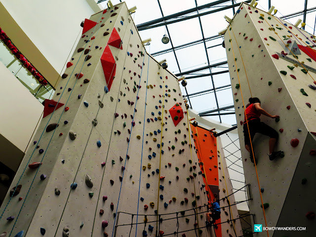 bowdywanders.com Singapore Travel Blog Philippines Photo :: Singapore :: Climb Central: Why You Need to Try Singapore’s Tallest Indoor Air-Conditioned Climbing Gym
