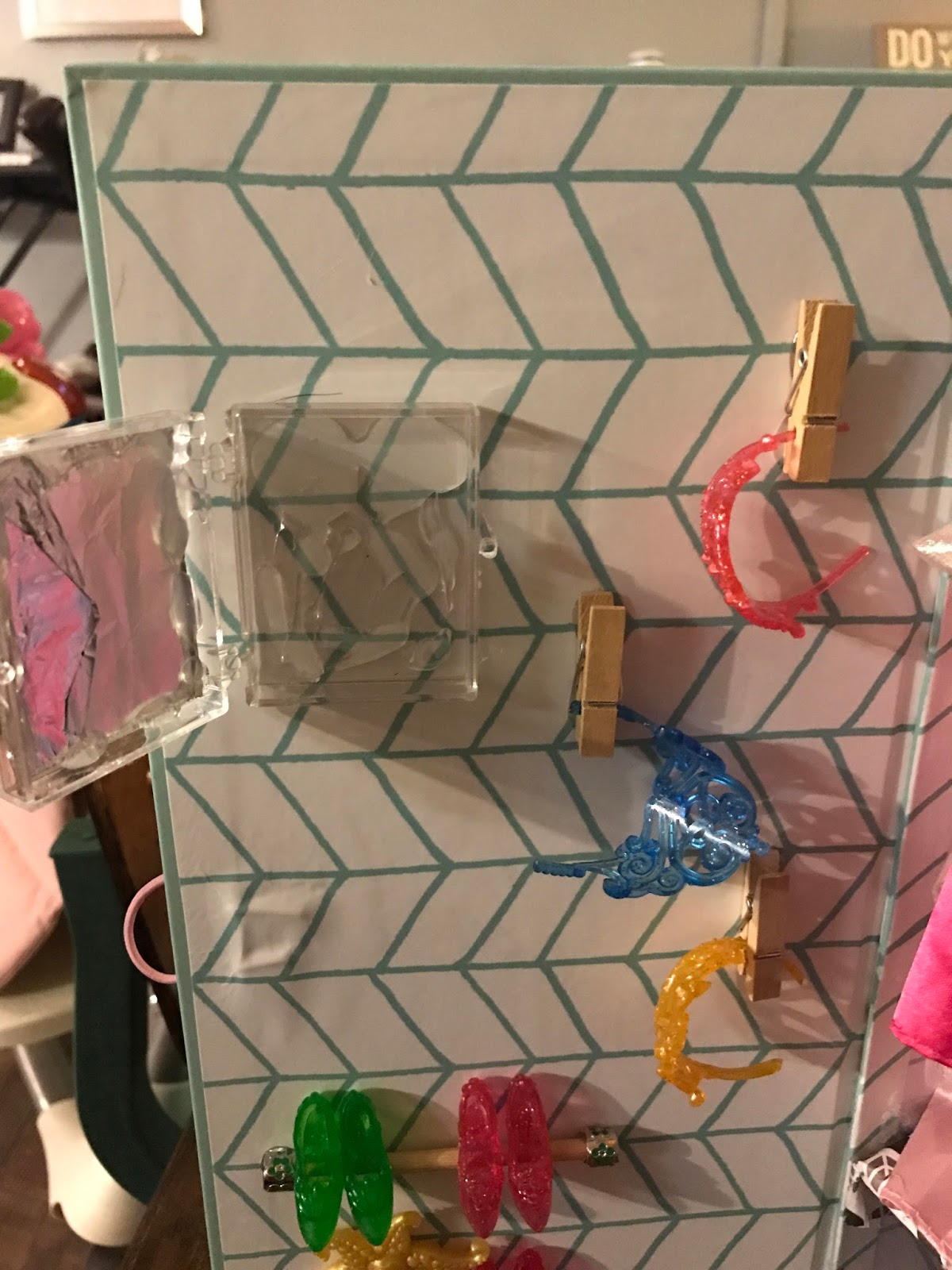 Doll Clothes Closet The Dabbling Crafter