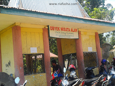 pintu masuk membayar karcis wisata palak siring