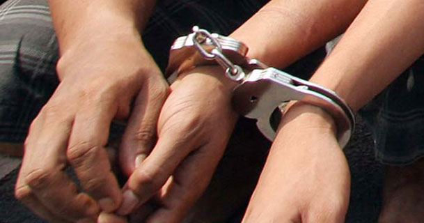 Tiga Pelaku Pengedar Video Gay Pernah Mengalami Pelecehan Seksual Sesama Jenis Tiga Pelaku Pengedar Video Gay Pernah Mengalami Pelecehan Seksual Sesama Jenis