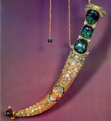 La joyería del Imperio Otomano Dagger.+Esmeraldas%252C+diamantes%252C+esmalte