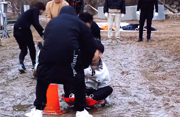 thumb%2B%252811%2529.gif