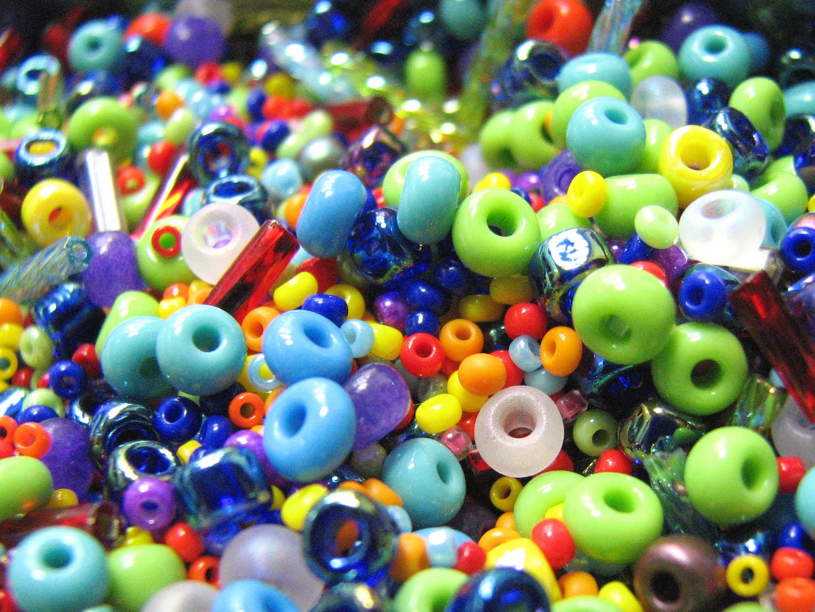 Tutorial: Bead Looped Stacks Lyric Art