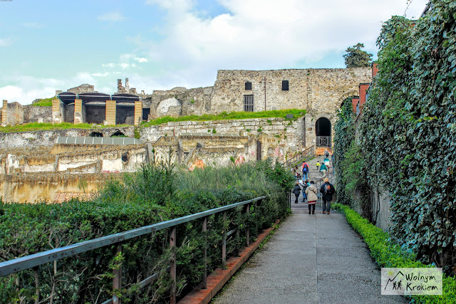 Pompeje ruiny - wejście na teren Pompei